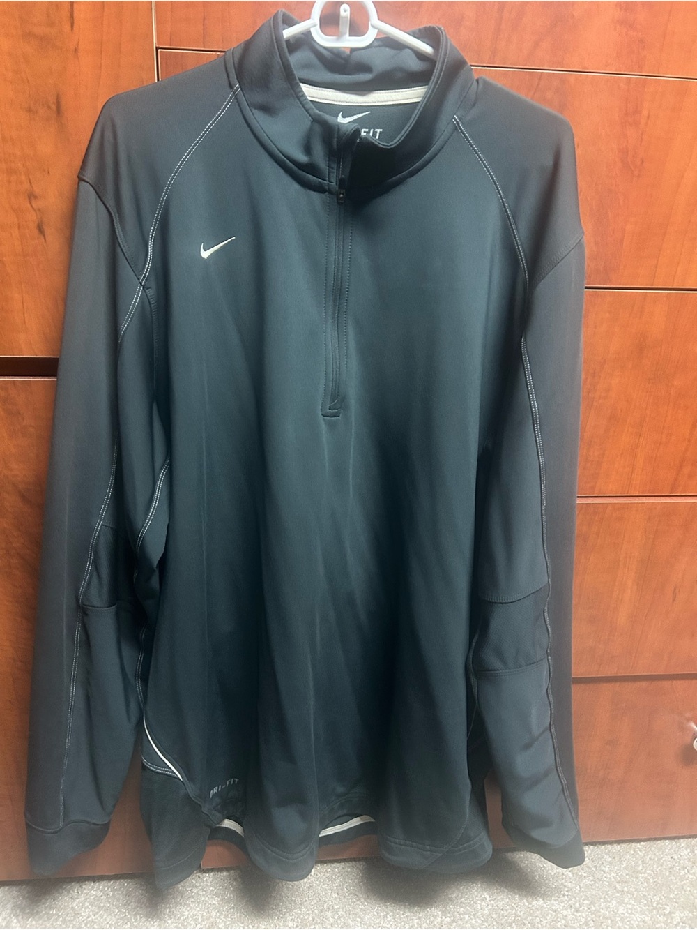 Nike Black Men’s Quarter-Zip Performance Pullover